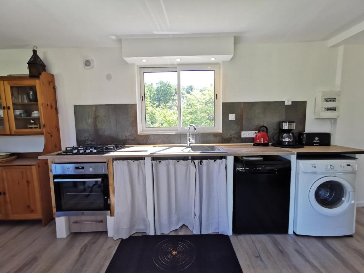 La Peyregoune, Logement En Pleine Nature Et Table D'Hotes Blieux 外观 照片