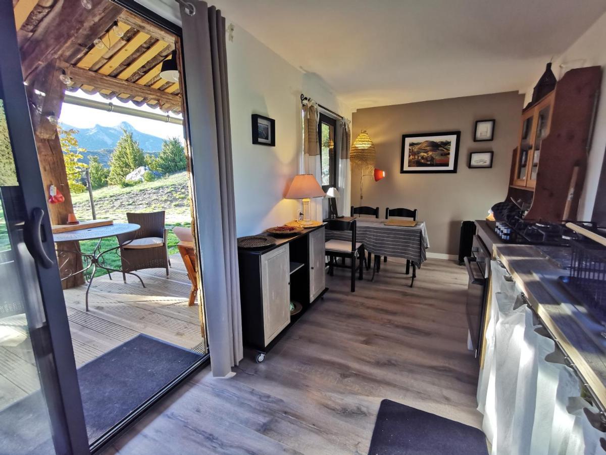 La Peyregoune, Logement En Pleine Nature Et Table D'Hotes Blieux 外观 照片